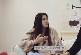 王祖贤罕见谈原生家庭：试镜时像“木头”，被母亲敲着头回家