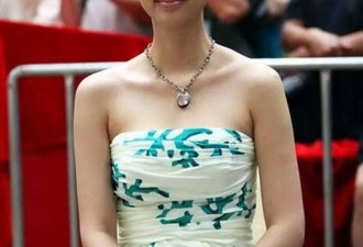 还记得她吗？38岁车模兽兽复出 两娃妈依旧火辣 十年蜕变惊人