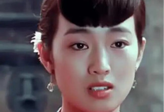 戛纳79年首邀中国人开幕！巩俐从普通人到国际影后，凭什么被全世界尊重？
