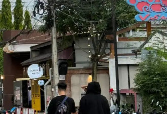 妇唱夫随！周杰伦现身清迈低调陪昆凌录制《中餐厅10》