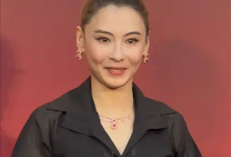 45岁张柏芝“神颜”崩了？脸部浮肿苹果肌凸出