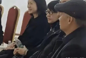 翁帆陪妈妈过母亲节 杨振宁走后 50岁无儿无女 她的现实问题不止于此