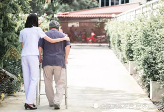 农村养老新解法：低龄老人照顾高龄老人