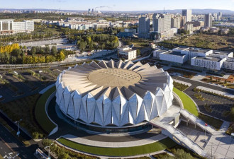 内蒙古这个五线城市，握住了全球AI命脉