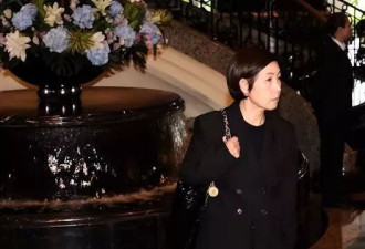 何超琼为妹妹办追思会！赌王家族到场送别