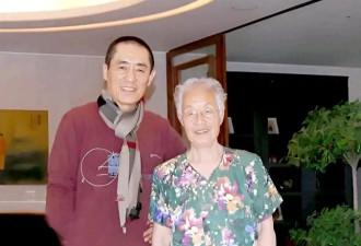张艺谋：两个弟弟都是残疾人，他超生是为了....