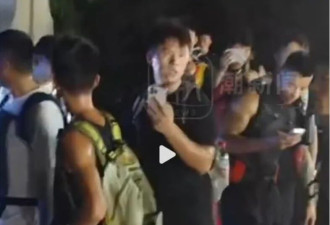 月入5万 陪人爬山:爬着爬着 变味了
