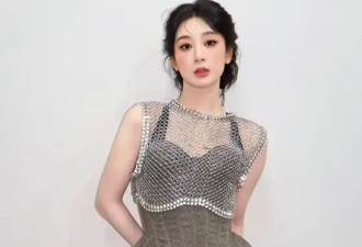 杨紫越来越甜美！穿搭淑女又气质，我们的“小雪”长大啦