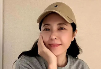 她是2百年难遇的美人，靠美貌征服无数男人