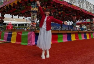 香港资深主持新婚老公首次曝光，身材高大威猛