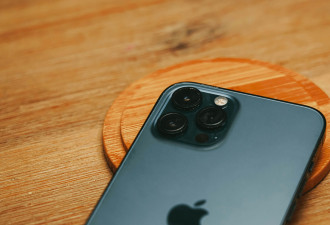 加拿大iPhone用户可领赔偿！苹果遭集体诉讼，被指AI功能"画大饼"