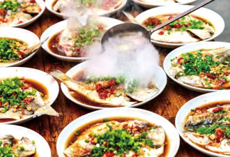 一请就是半个村的“人情账” 被流水席“吃穷”的农村