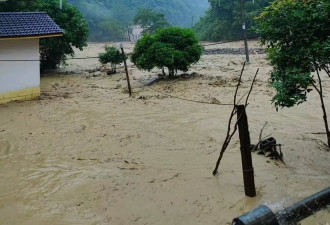 强降雨致湖南石门一村庄8人失联1人遇难
