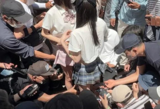 Cosplay活动惊现“超恶心”一幕 网炸：宅男狂欢？