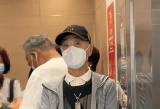 59岁关淑怡近况曝光，送ICU昏迷两周后奇迹苏醒，在家中长期休养