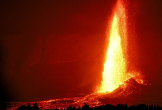 夏威夷爆强震 火山未来几日恐喷发