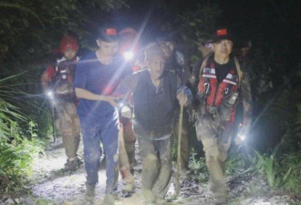 洪水、山崩、土石流 中国一个村永远没了