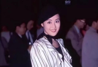 45岁仍拍三级片?从亿万富豪再到烂片女王,她追求是啥