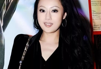 45岁仍拍三级片?从亿万富豪再到烂片女王,她追求是啥