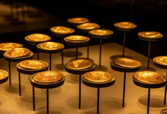 一枚失传1800年的“论语”简 首次被公众看到