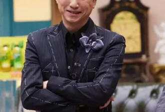 一轮游后，庾澄庆疑点赞吐槽歌手言论，假手滑...