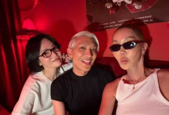 宋慧乔与好友聚会合影！白衣黑框眼镜超文艺