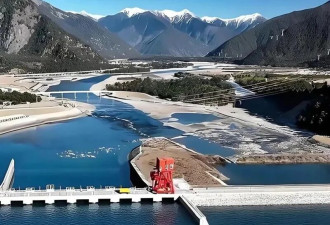 斥资顶3个三峡 西藏惊险墨脱公路为什么一定要修