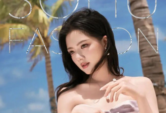 任敏拎着人字拖接受采访，娜扎凭腿刷屏热搜，这场海边趴让我们看到明星松弛起来有多美