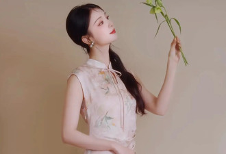 旗袍穿搭还得是王楚然！2套新中式旗袍搭配温婉盘发，美出圈儿了