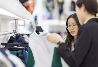 BBC：为什么中国越来越多女性转买男装？