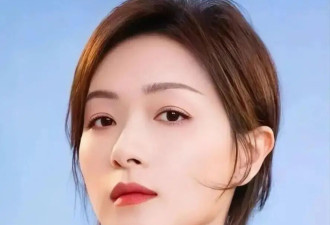 44岁万茜罕见晒出内衣代言写真，上演极致妩媚女人味，网友赞