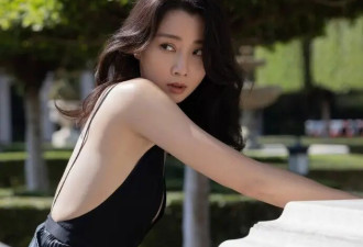 殷桃太丰满，真穿深V裙都兜不住好身材，我感慨：资本果然会选人