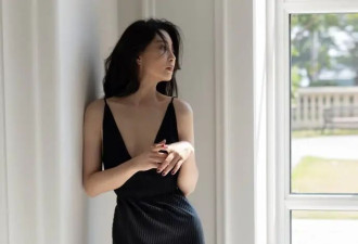 殷桃太丰满，真穿深V裙都兜不住好身材，我感慨：资本果然会选人