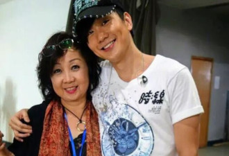 林俊杰妈妈回应是否喜欢七七，态度微妙力挺大儿媳