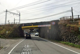 21岁女坐副驾“头手伸车外” 撞上铁道涵洞墙壁