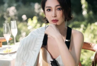李冰冰剪短发后像换了个人，穿条纹吊带套装又美又飒，差点认不出