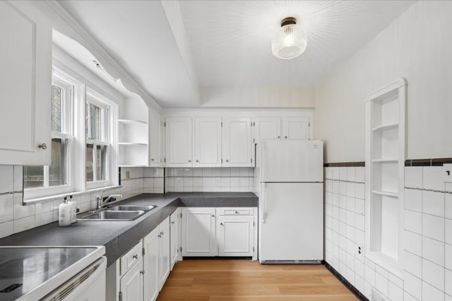 310 Glencairn Avenue Toronto