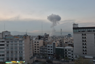 快讯：伊朗反击 打击美空军基地 称“摧毁目标”