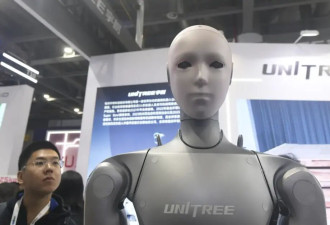 黄仁勋宣布：联手宇树打造1.8米参考人形机器人