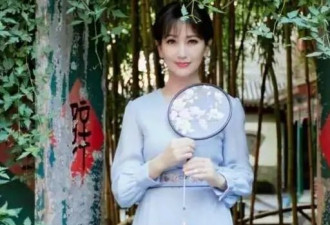 73岁赵雅芝晒出夏季美照，不营造“冻龄女神”人设的她，是真美
