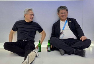 黄仁勋最接地气一面：“席地喝啤酒”