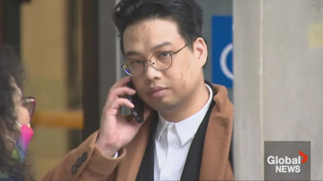 点击播放视频：‘对被控谋杀楼上邻居夫妇的结案陈词’
