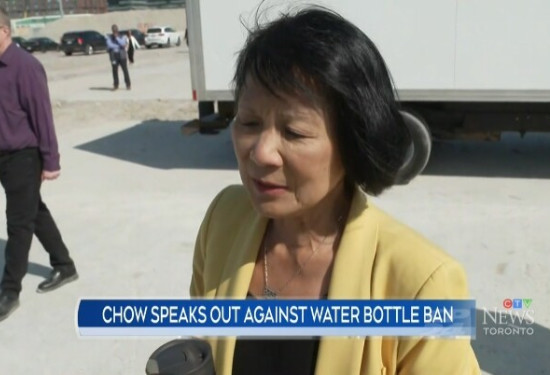 30度高温不让带水？多伦多市长怒轰：纯粹为了圈钱！