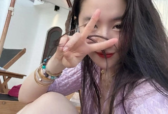 刘亦菲晒出夏季清凉写真，各色风格轻松驾驭，展现别样美感