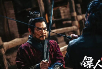 李连杰携妻女同框照曝光,妻子利智剪短发素颜状态显年轻