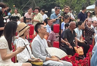 袁泉夫妇现身婚礼!袁泉素颜,夏雨戴墨镜,来合影人排成队