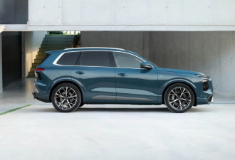 新一代奥迪Q7：全新灯光设计 搭载V6混动