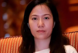 杨振宁走后半年，50岁翁帆喝酒骑马潇洒似少女