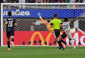 世界杯：美国4-1巴拉圭 巴洛贡2球+雷纳压哨破门