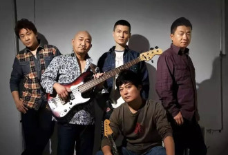 黑豹乐队前主唱张克芃去世 最后露面坐轮椅瘦到认不出